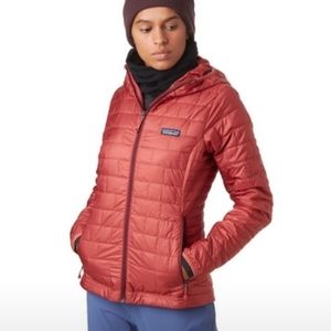 RESERVED: Patagonia Nano Puff Hoody EUC